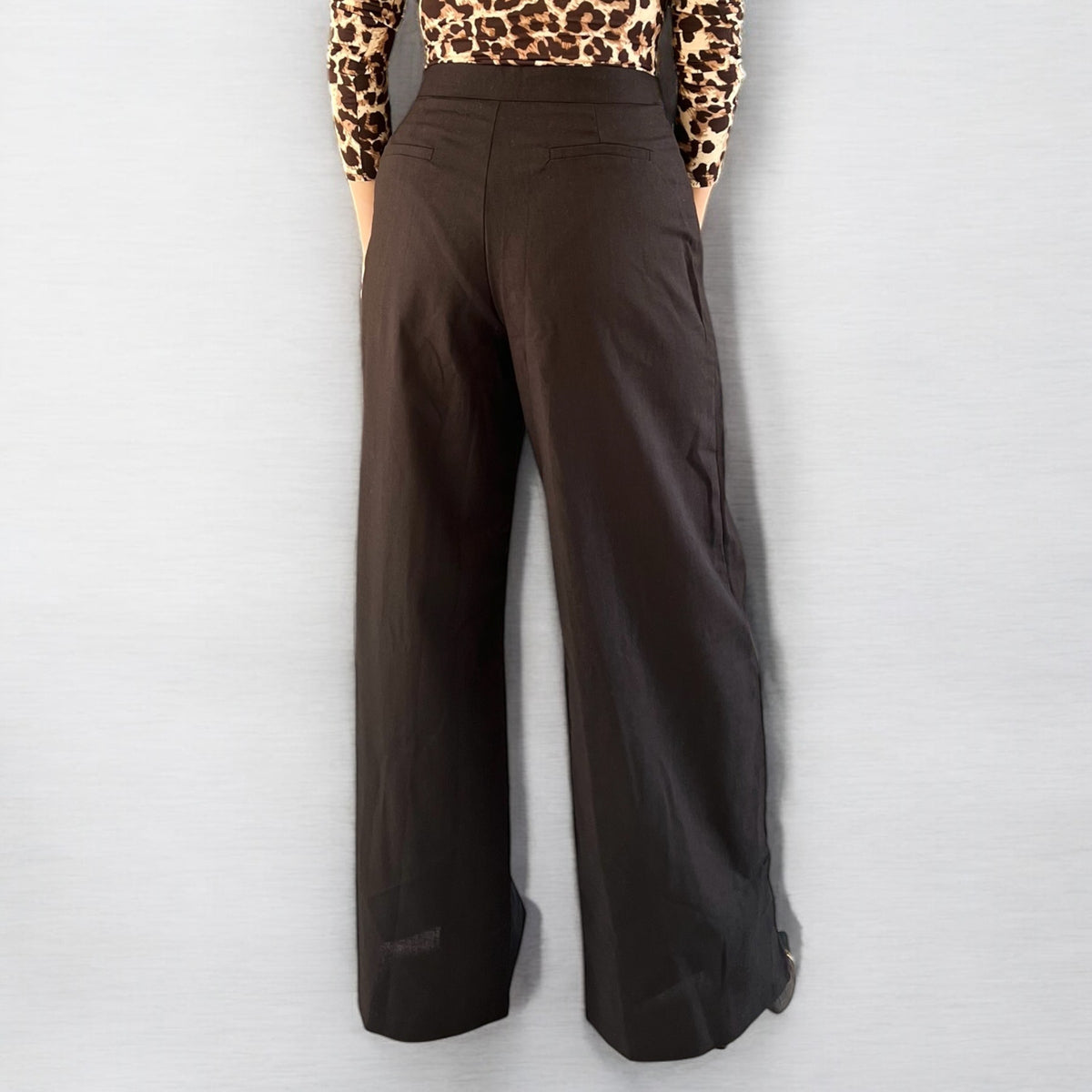 PANTALÓN CRUZADO